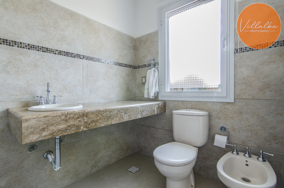 Casa ID.912 - Casa en Venta La Arbolada Punta del Este.