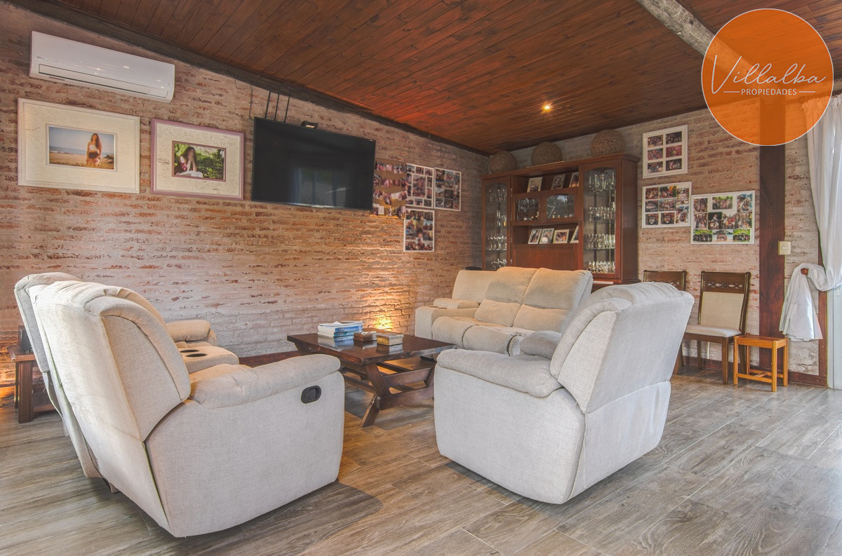 Casa ID.912 - Casa en Venta La Arbolada Punta del Este.