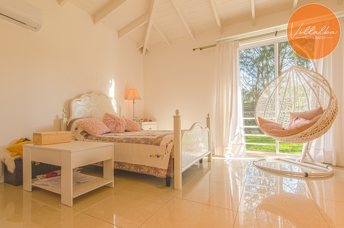 Casa ID.912 - Casa en Venta La Arbolada Punta del Este.