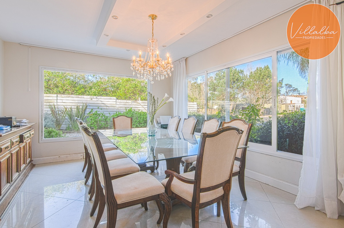 Casa ID.912 - Casa en Venta La Arbolada Punta del Este.