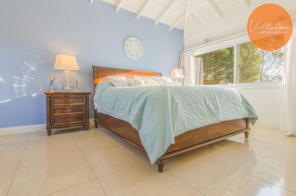 Casa ID.912 - Casa en Venta La Arbolada Punta del Este.