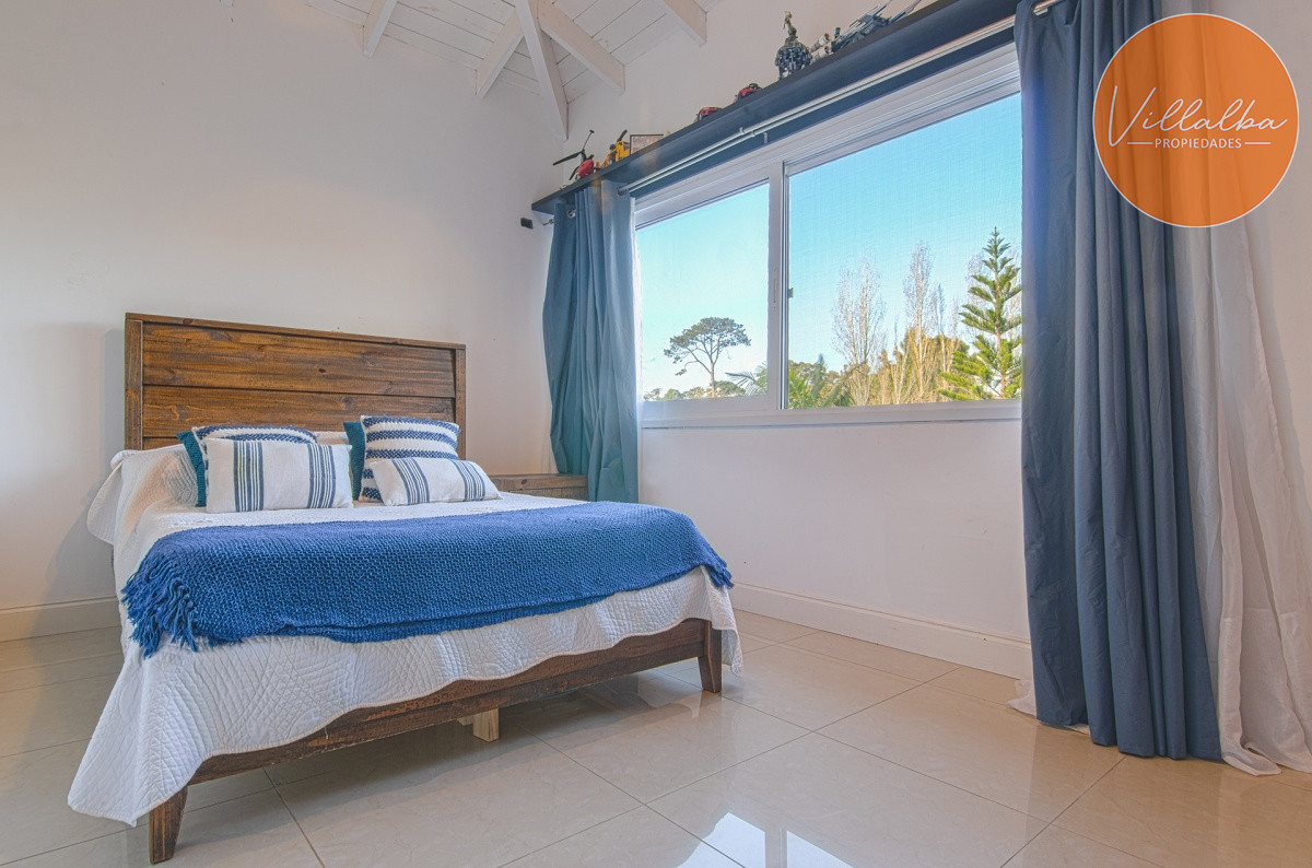 Casa ID.912 - Casa en Venta La Arbolada Punta del Este.