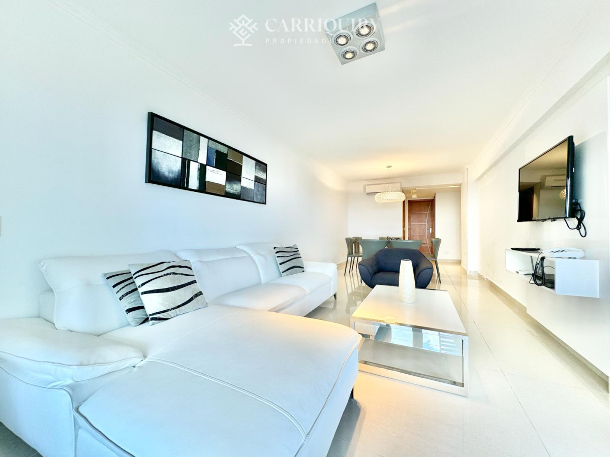 Apartamento ID.8116 - Miami Boulevard de dos dormitorio en Venta, Apartamento frente al mar en playa mansa