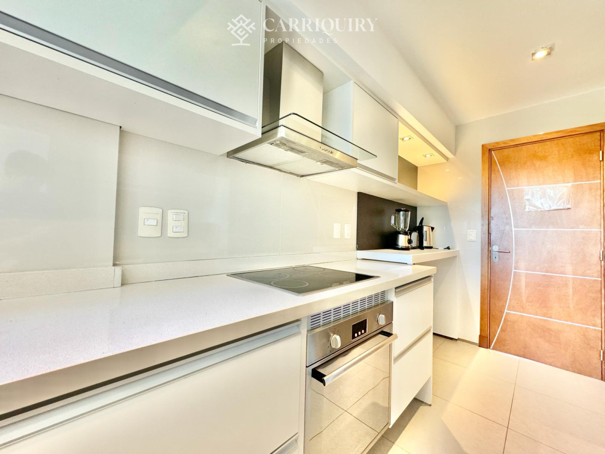 Apartamento ID.8116 - Miami Boulevard de dos dormitorio en Venta, Apartamento frente al mar en playa mansa