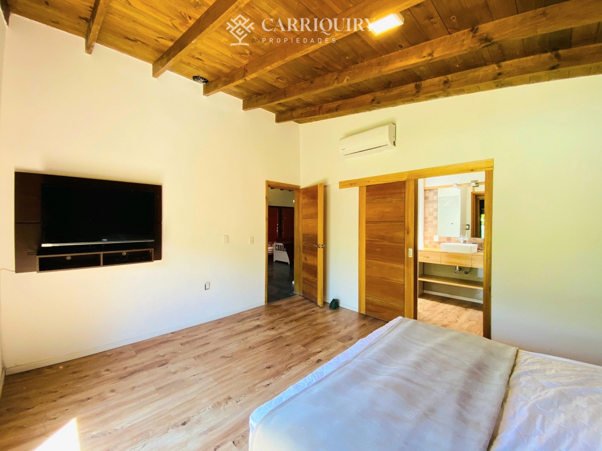 Casa ID.5693/Alquiler-Temporario-Casa-5-dormitorios-y-dependencia-en-Rincon-del-indio,-Punta-del-Este - Oportunidad en venta a estrenar a 300 mtrs del Mar En La Barra   