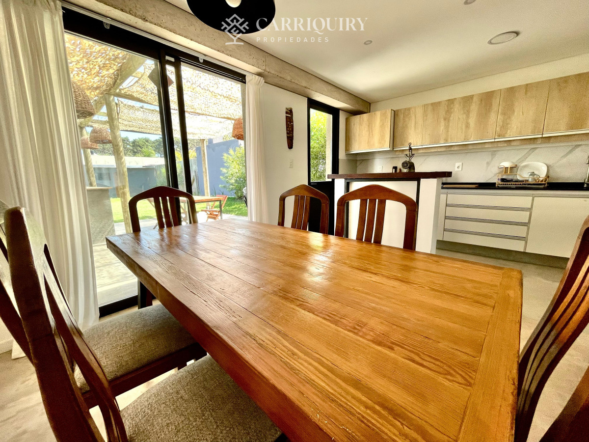 Casa ID.6958 - Casa de tres dormitorios en Montoya, La Barra en Alquiler