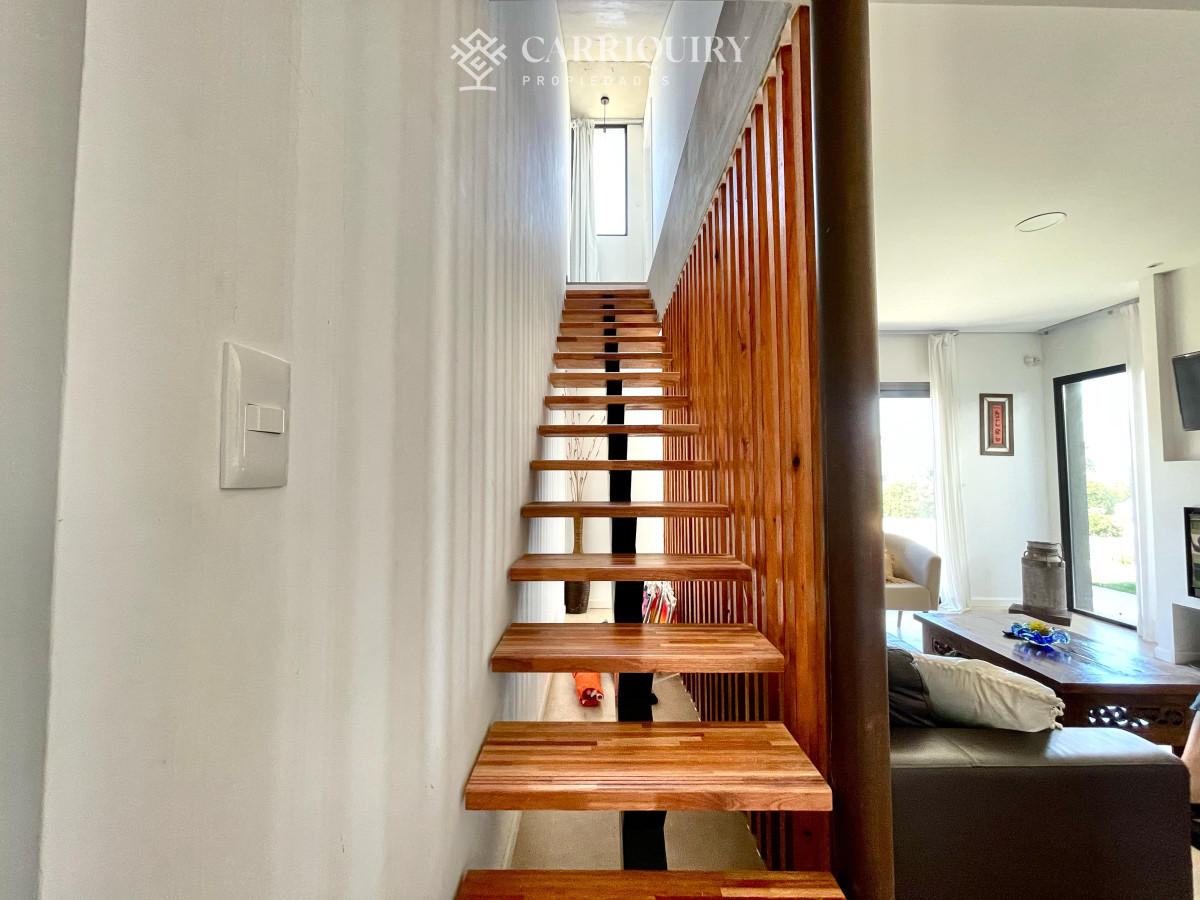 Casa ID.6958 - Casa de tres dormitorios en Montoya, La Barra en Alquiler