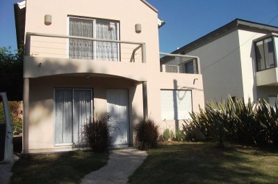 Casa en venta en La Barra Punta del Este 