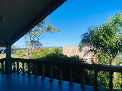 CASA EN VENTA EN MANANTIALES