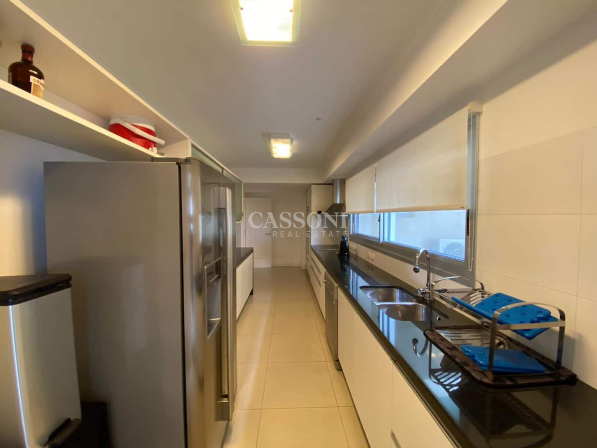 Apartamento ID.283 - Apartamento de cuatro dormitorios en Torre Lobos, Punta del Este