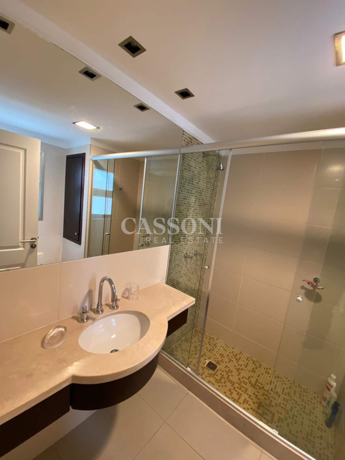 Apartamento ID.283 - Apartamento de cuatro dormitorios en Torre Lobos, Punta del Este