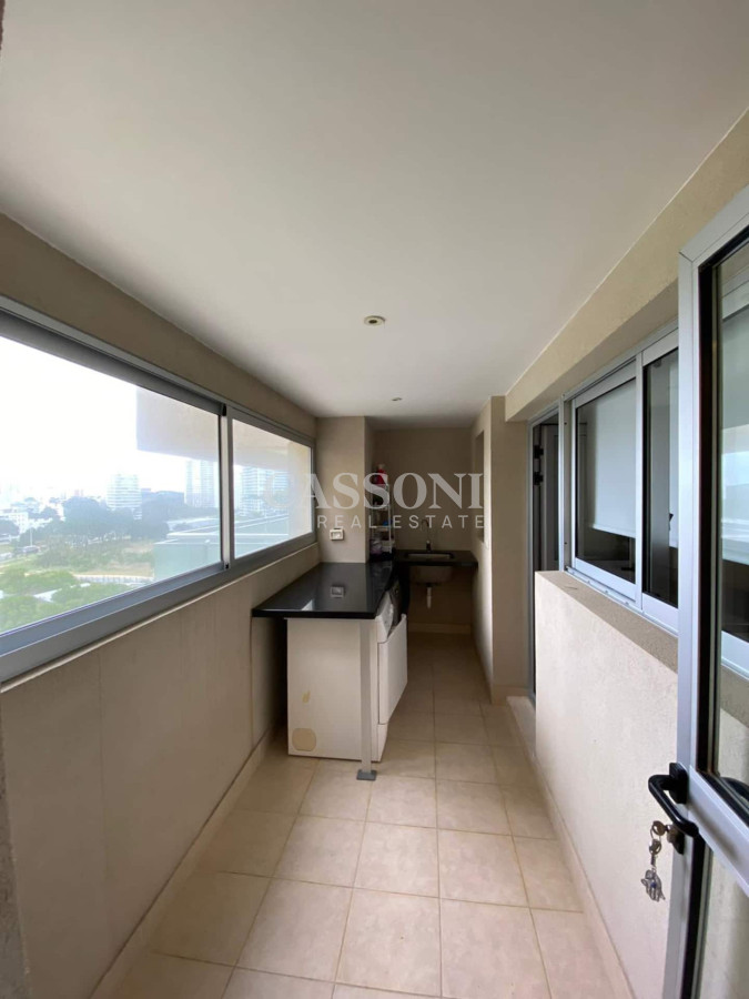 Apartamento ID.283 - Apartamento de cuatro dormitorios en Torre Lobos, Punta del Este