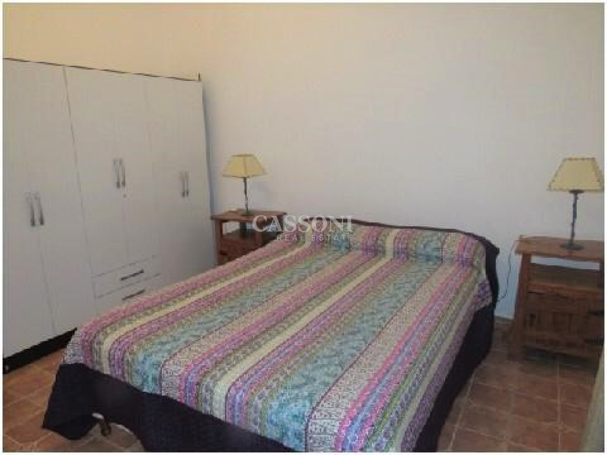 Casa ID.3833 - Casa en la Península de Punta del Este en Venta - Seis Dormitorios y Piscina 