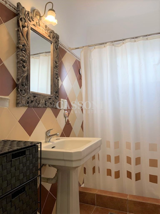 Casa ID.3833 - Casa en la Península de Punta del Este en Venta - Seis Dormitorios y Piscina 