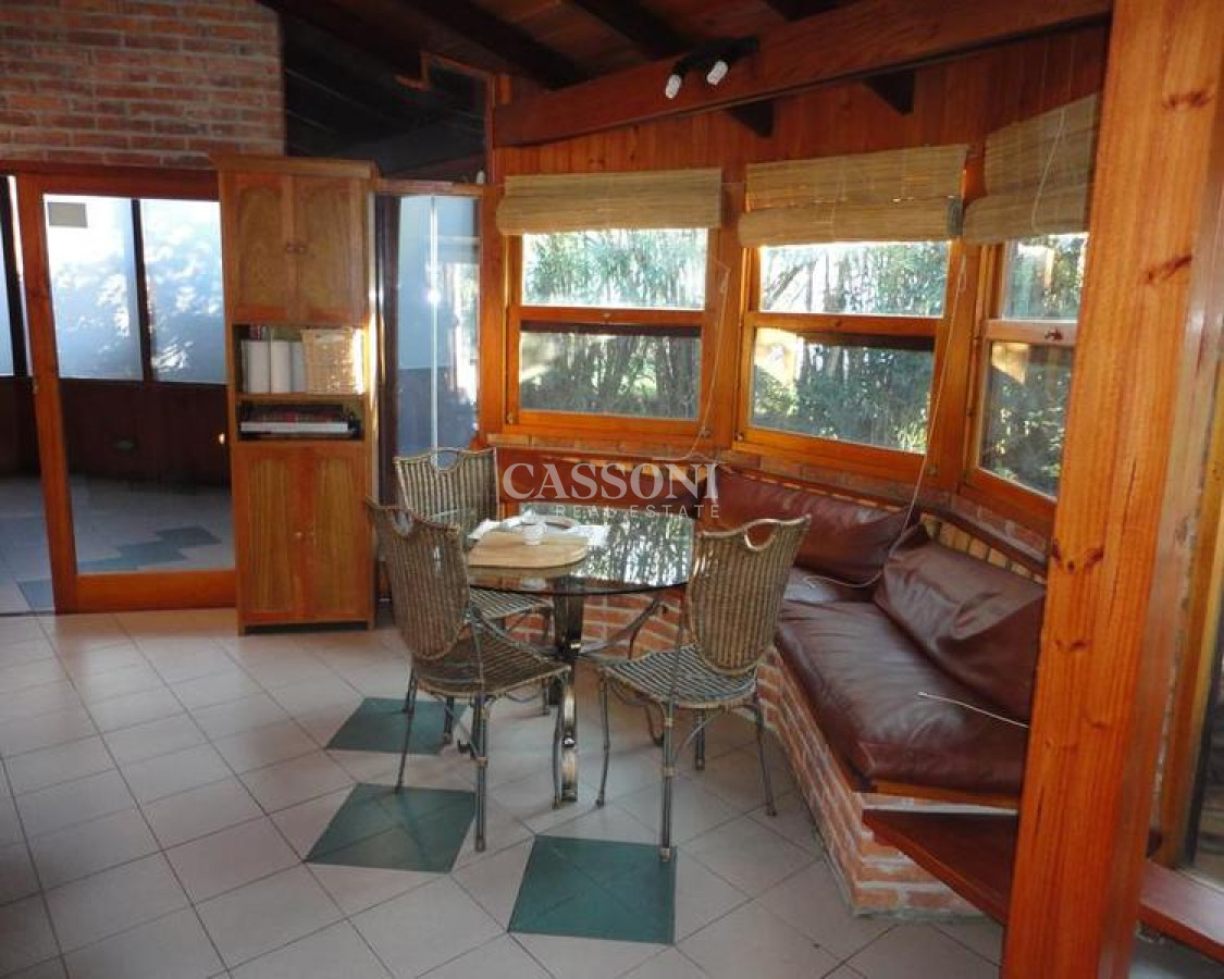 Venta casa en Pinares a una cuadra de la Playa - Imagen 10