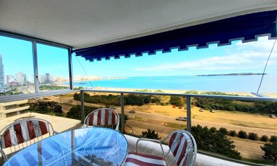 Departamento en Venta Primera Fila a Playa Mansa 2 dormitorios