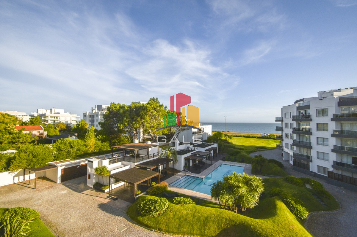 Apartamento ID.455 - Excelente Apartamento de Tres Dormitorios frente al Mar - Punta del Este