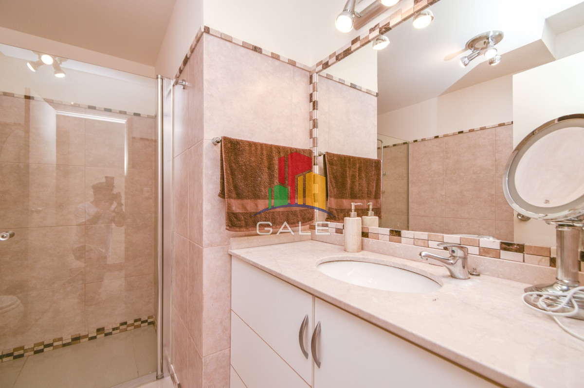 Apartamento ID.455 - Excelente Apartamento de Tres Dormitorios frente al Mar - Punta del Este
