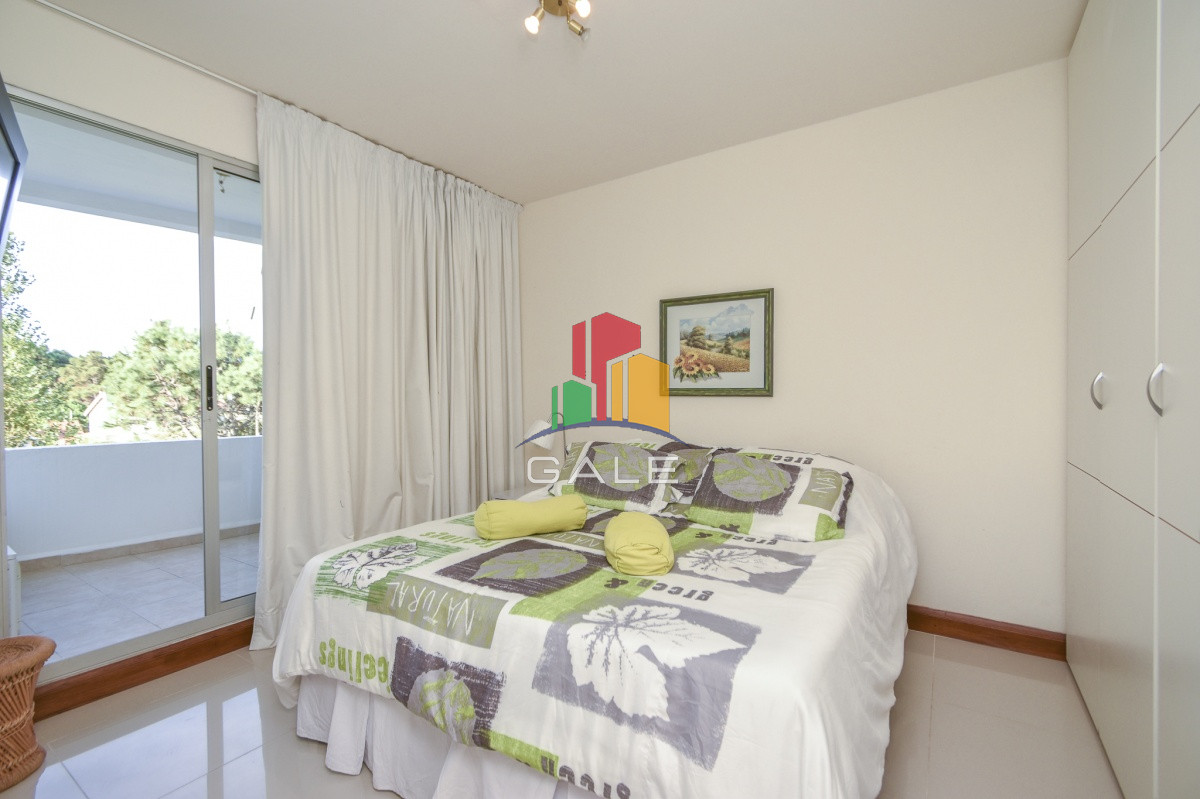Apartamento ID.455 - Excelente Apartamento de Tres Dormitorios frente al Mar - Punta del Este