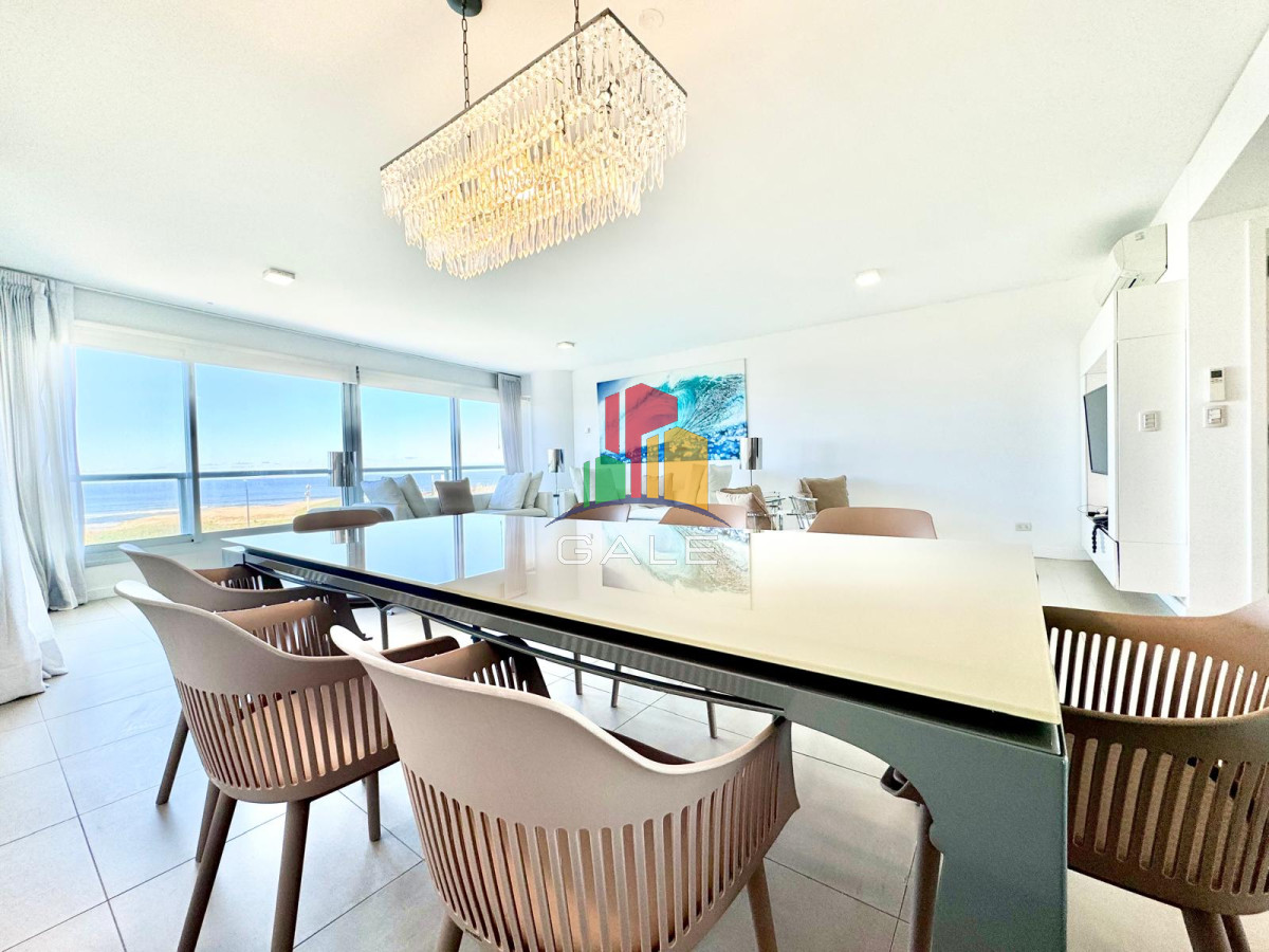 Apartamento ID.2496 - OPORTUNIDAD EN LE PARC PUNTA DEL ESTE DE TRES DORMITORIOS Y DEPENDENCIA DE SERVICIO EN VENTA