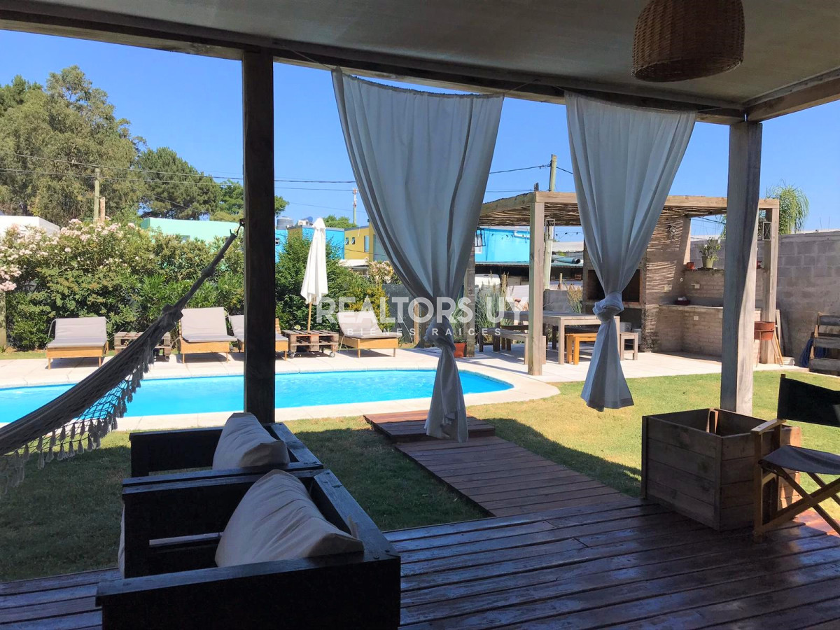 Casa ID.136 - Casa en Alquiler Jardines de Córdoba, Punta del Este