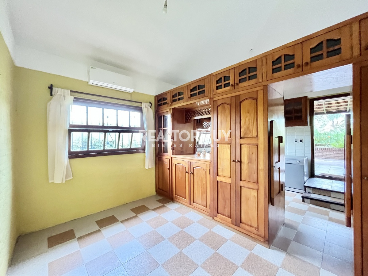 Casa ID.81 - Casa en Venta de Tres Dormitorios en Jardines de Córdoba 