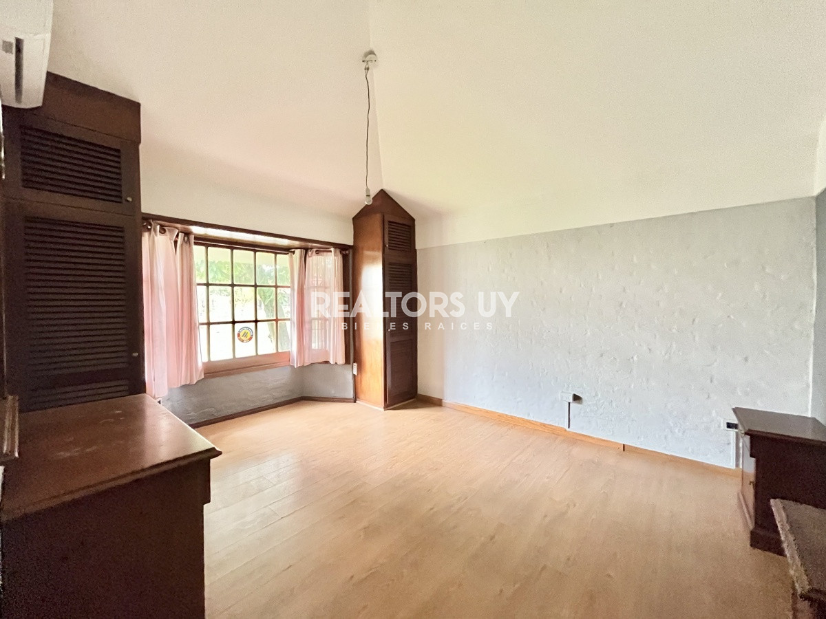 Casa ID.81 - Casa en Venta de Tres Dormitorios en Jardines de Córdoba 