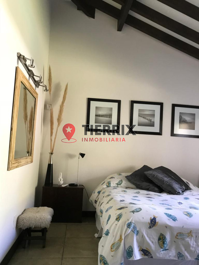 Casa ID.120 - Excelente Casa de 4 dormitorios a 2 Cuadras del Mar! En venta en Pinares
