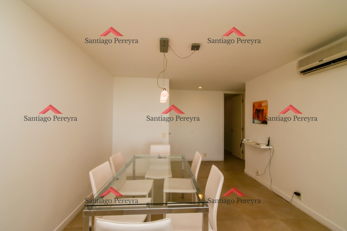 Apartamento ID.12763 - Venta y alquiler temporario de Apartamento esquinero en Complejo Quartier Punta Ballena