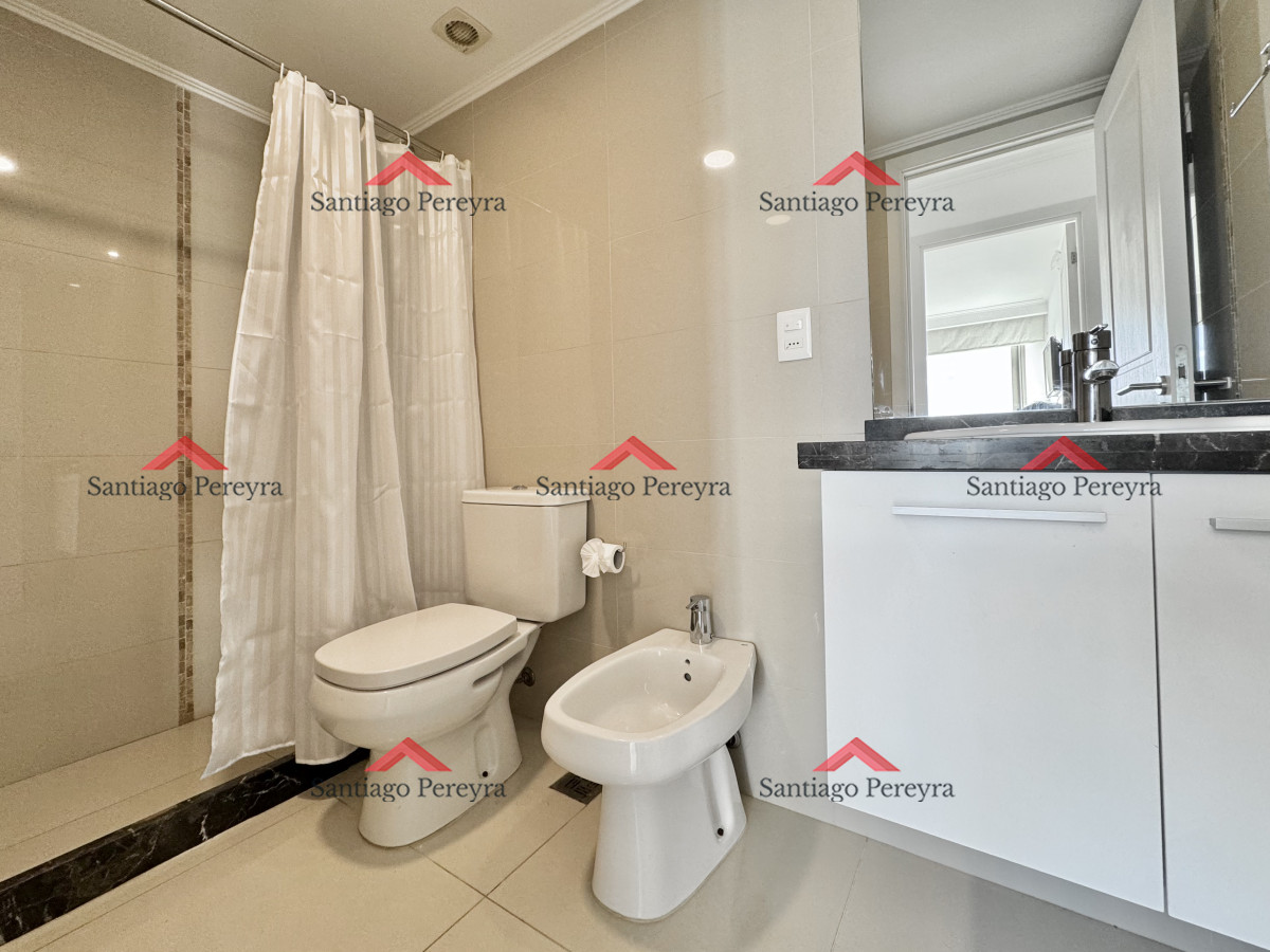 Apartamento ID.6815 - Excelente Apartamento de Dos Dormitorios con Vista al Mar - Punta del Este