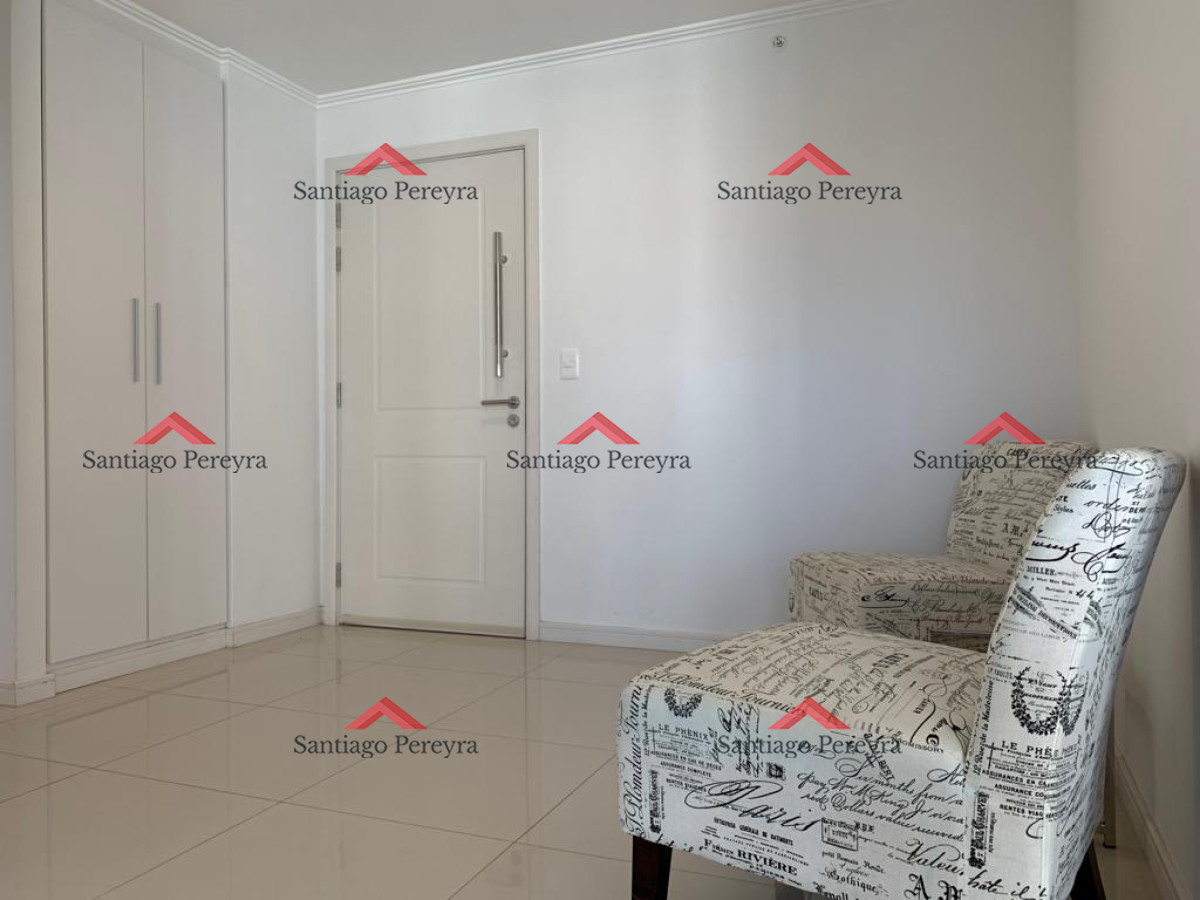 Apartamento ID.6815 - Excelente Apartamento de Dos Dormitorios con Vista al Mar - Punta del Este