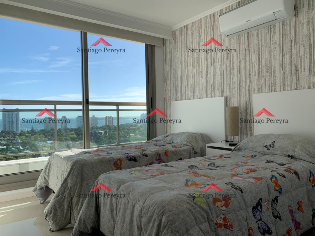 Apartamento ID.6815 - Excelente Apartamento de Dos Dormitorios con Vista al Mar - Punta del Este