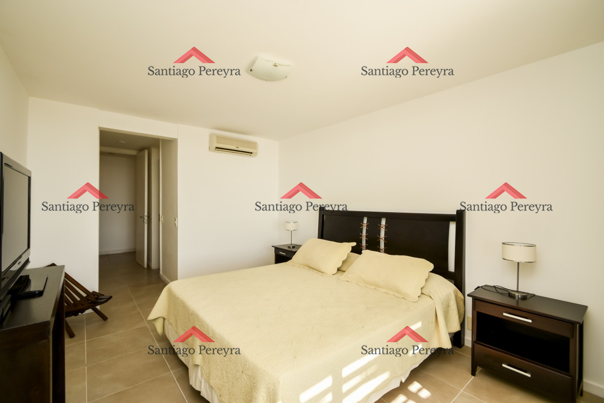 Apartamento ID.12763 - Venta y alquiler temporario de Apartamento esquinero en Complejo Quartier Punta Ballena