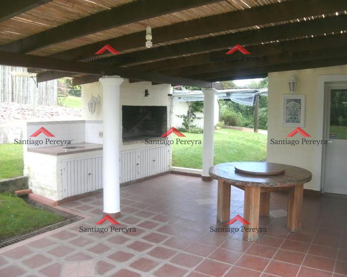Casa ID.8497 - Punta Ballena Casa en Venta Cuatro Dormitorios