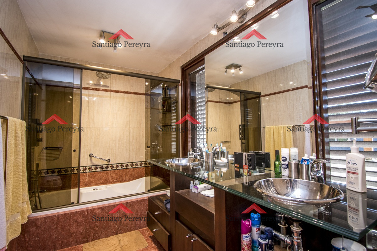 Casa ID.5442 - Excelente casa en Venta en parada 15 de la Mansa