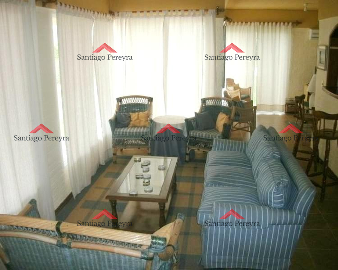 Casa ID.8497 - Punta Ballena Casa en Venta Cuatro Dormitorios