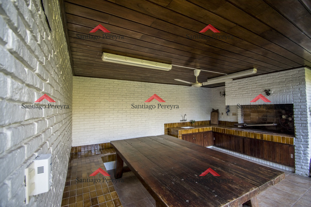 Casa ID.5442 - Excelente casa en Venta en parada 15 de la Mansa