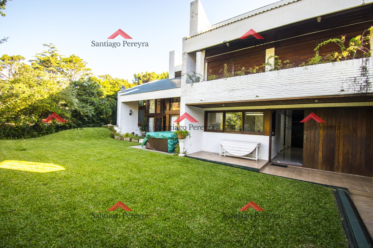 Casa ID.5442 - Excelente casa en Venta en parada 15 de la Mansa