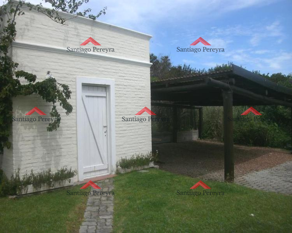 Casa ID.8497 - Punta Ballena Casa en Venta Cuatro Dormitorios
