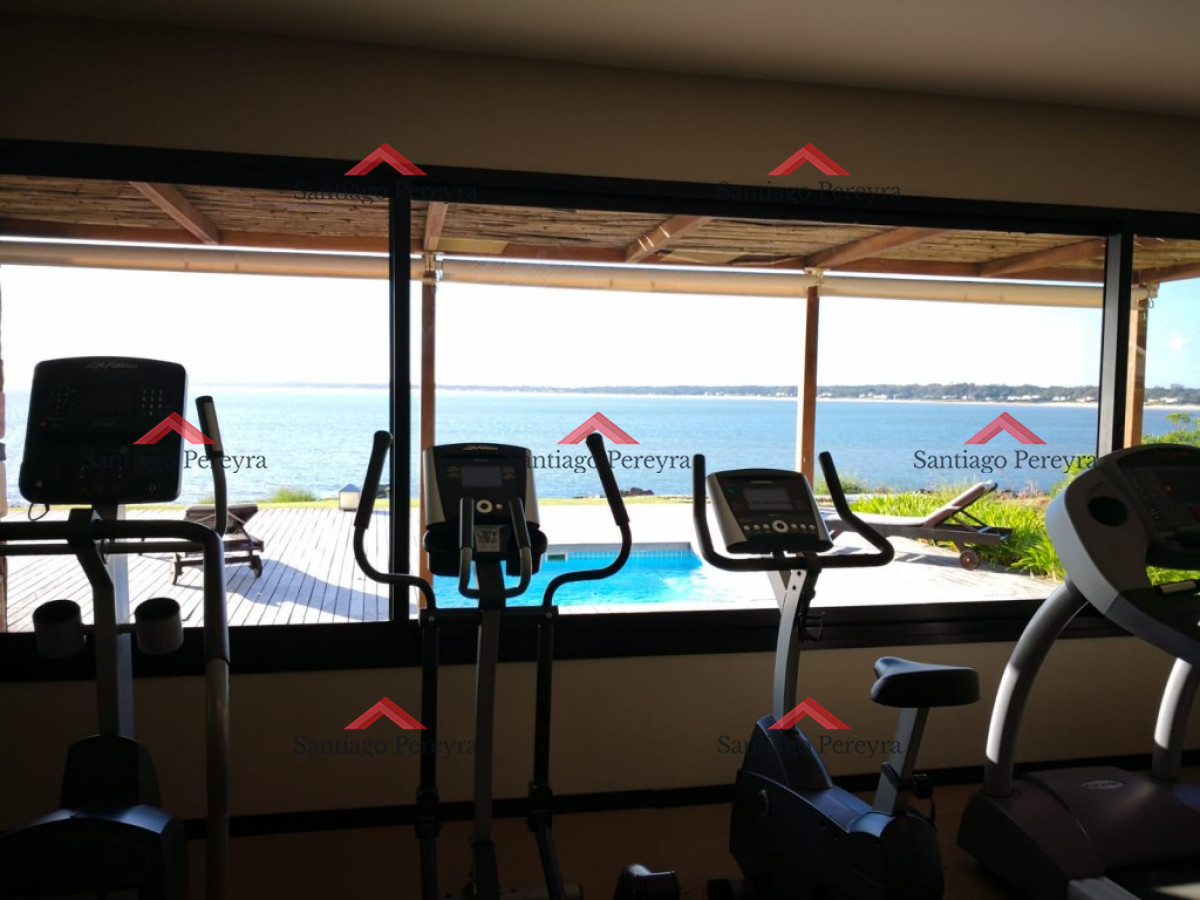 Apartamento ID.12763 - Venta y alquiler temporario de Apartamento esquinero en Complejo Quartier Punta Ballena