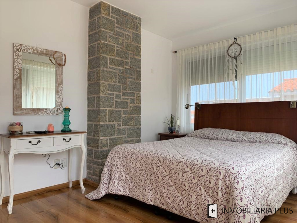 Casa ID.333 - Venta de Casa en la Península de Punta del Este 6 Dormitorios, Piscina y + C883