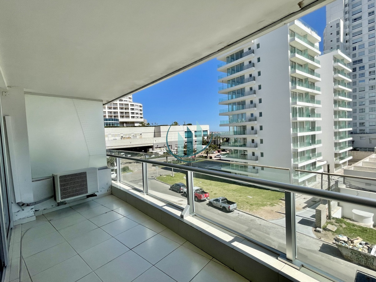 Apartamento ID.153 - Season Tower Punta del Este Departamento en Venta