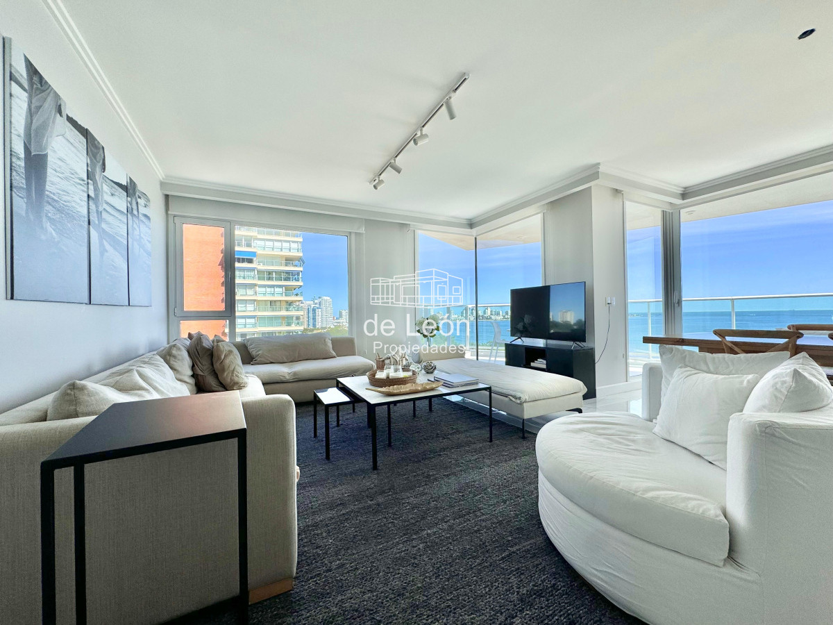 Apartamento ID.15276 - Paramount De Tres Dormitorios En Suites + Dependencia En Alquiler