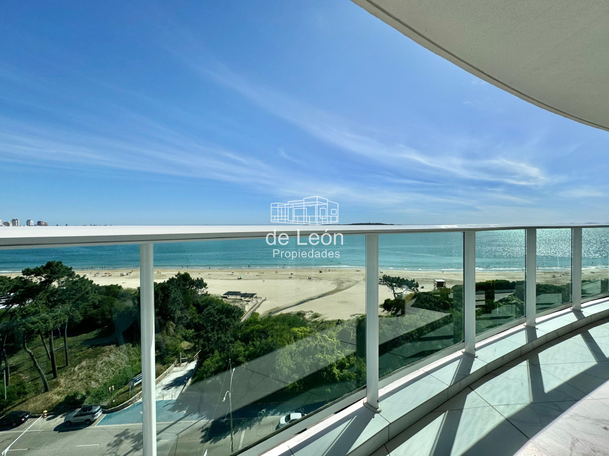 Apartamento ID.15276 - Paramount De Tres Dormitorios En Suites + Dependencia En Alquiler