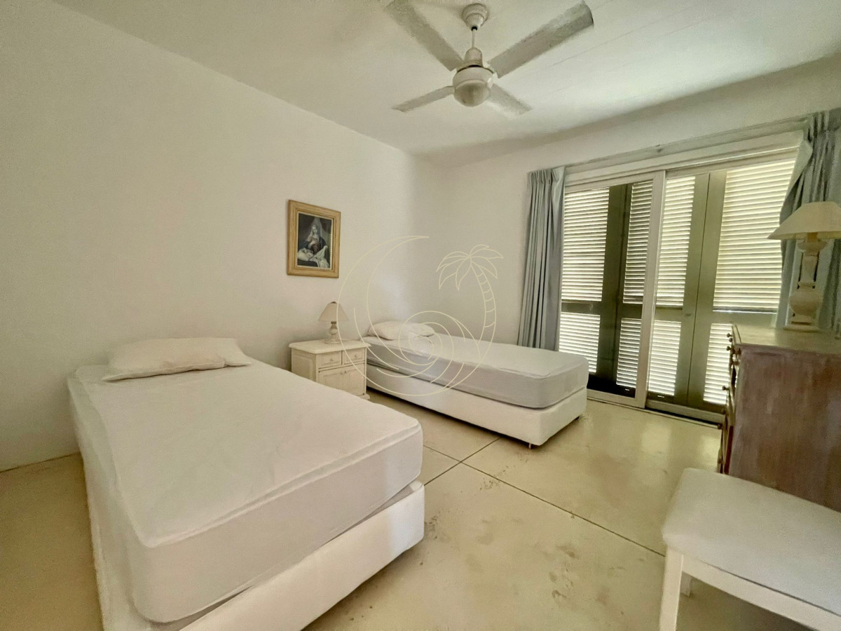 Casa ID.21092708 - Laguna Blanca Barrio Privado Casa Grande en Venta