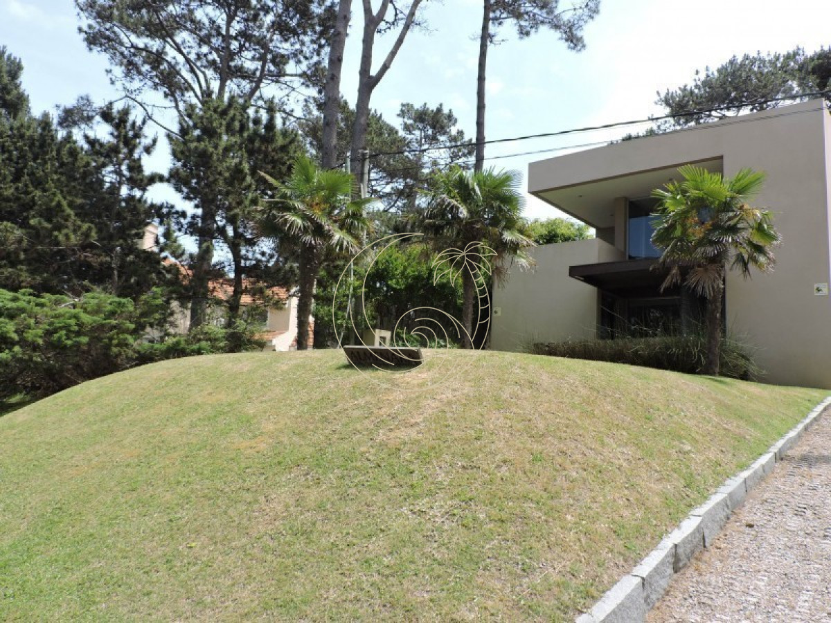 Casa ID.21092733 - Casa en Alquiler 5 dormitorios, Montoya, La Barra