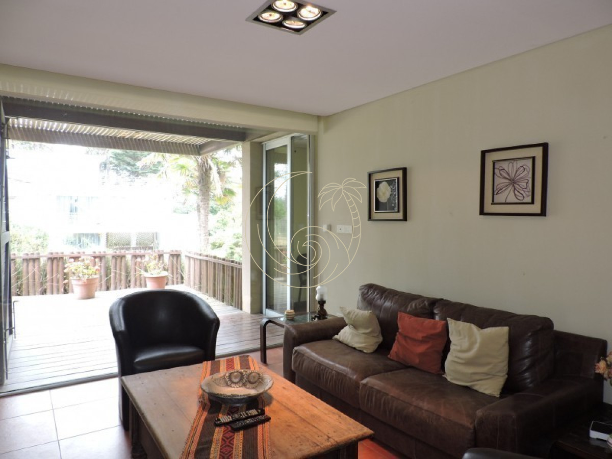 Casa ID.21092733 - Casa en Alquiler 5 dormitorios, Montoya, La Barra