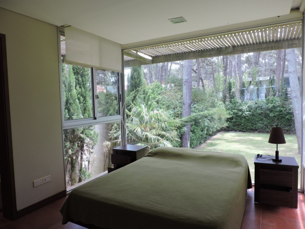 Casa ID.21092733 - Casa en Alquiler 5 dormitorios, Montoya, La Barra