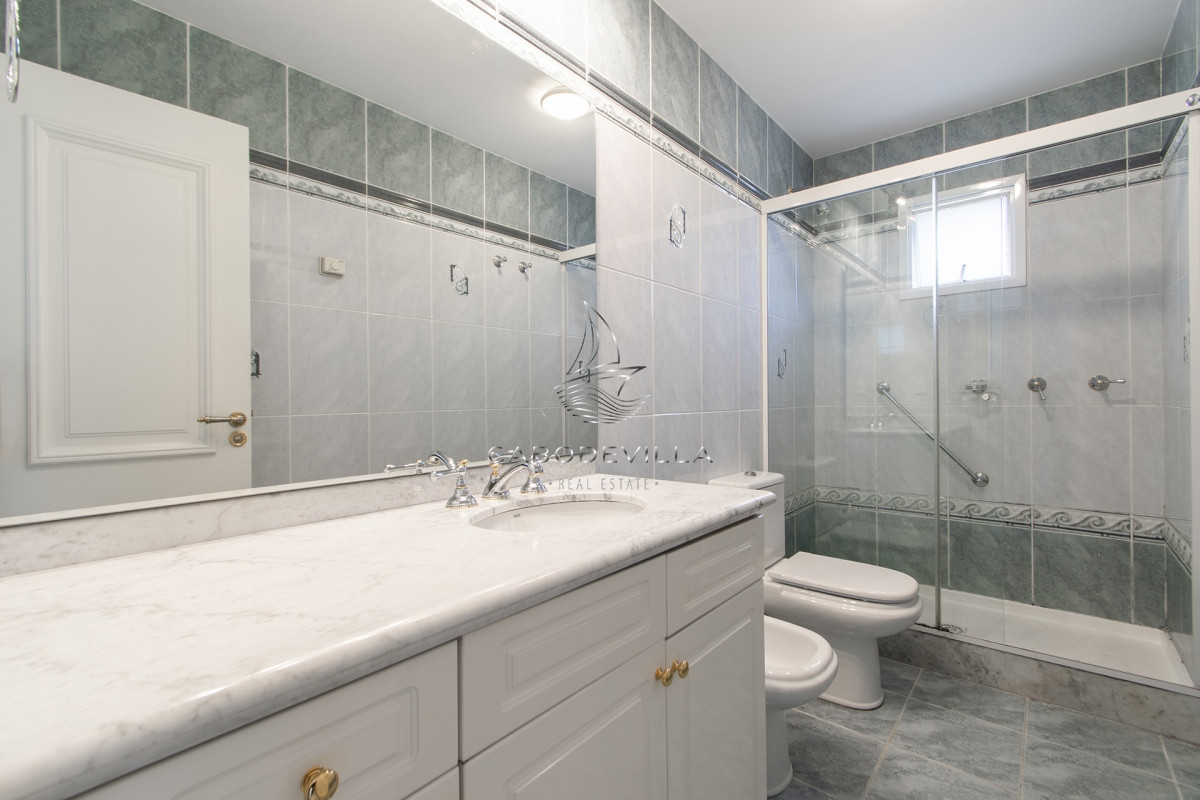 Apartamento ID.680 - Apartamento de tres dormitorios en Coral Tower en alquiler Temporal