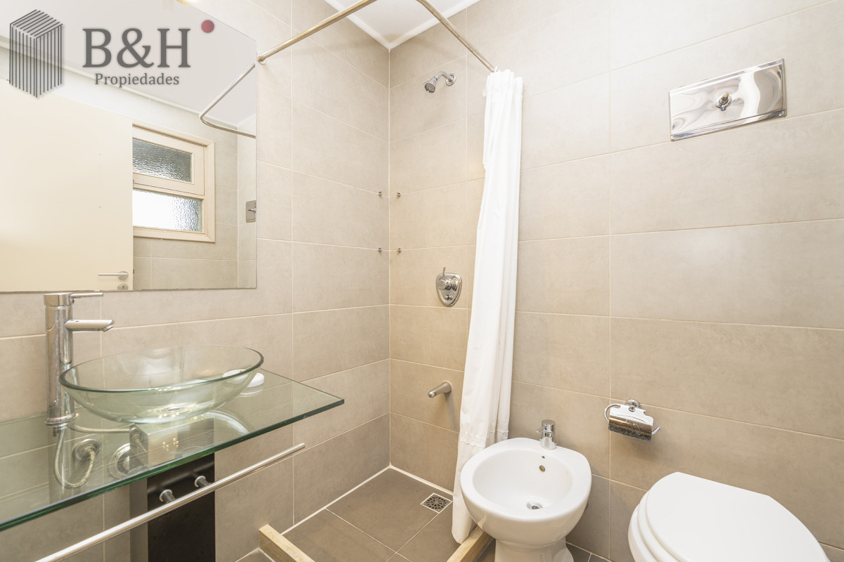 Casa ID.2656 - Casa en Venta Playa Mansa Frente al Mar Cuatro Dormitorios